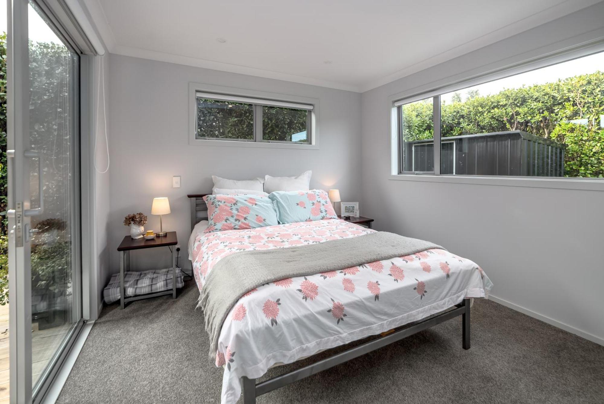 Wine Country Bach Martinborough Exterior foto